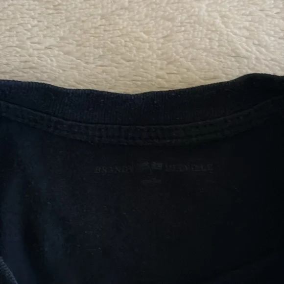 Navy and White New York Brandy Melville Tee - Picture 2 of 3